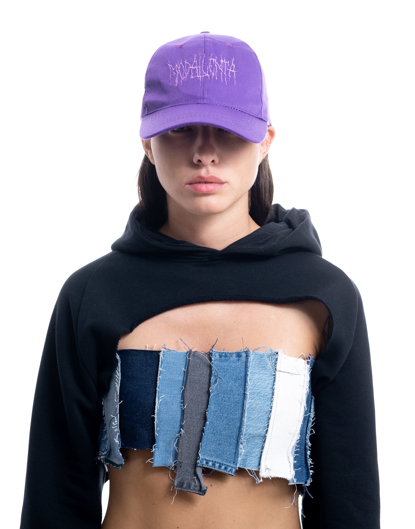 BB18 - CAPPELLO REGOLABILE