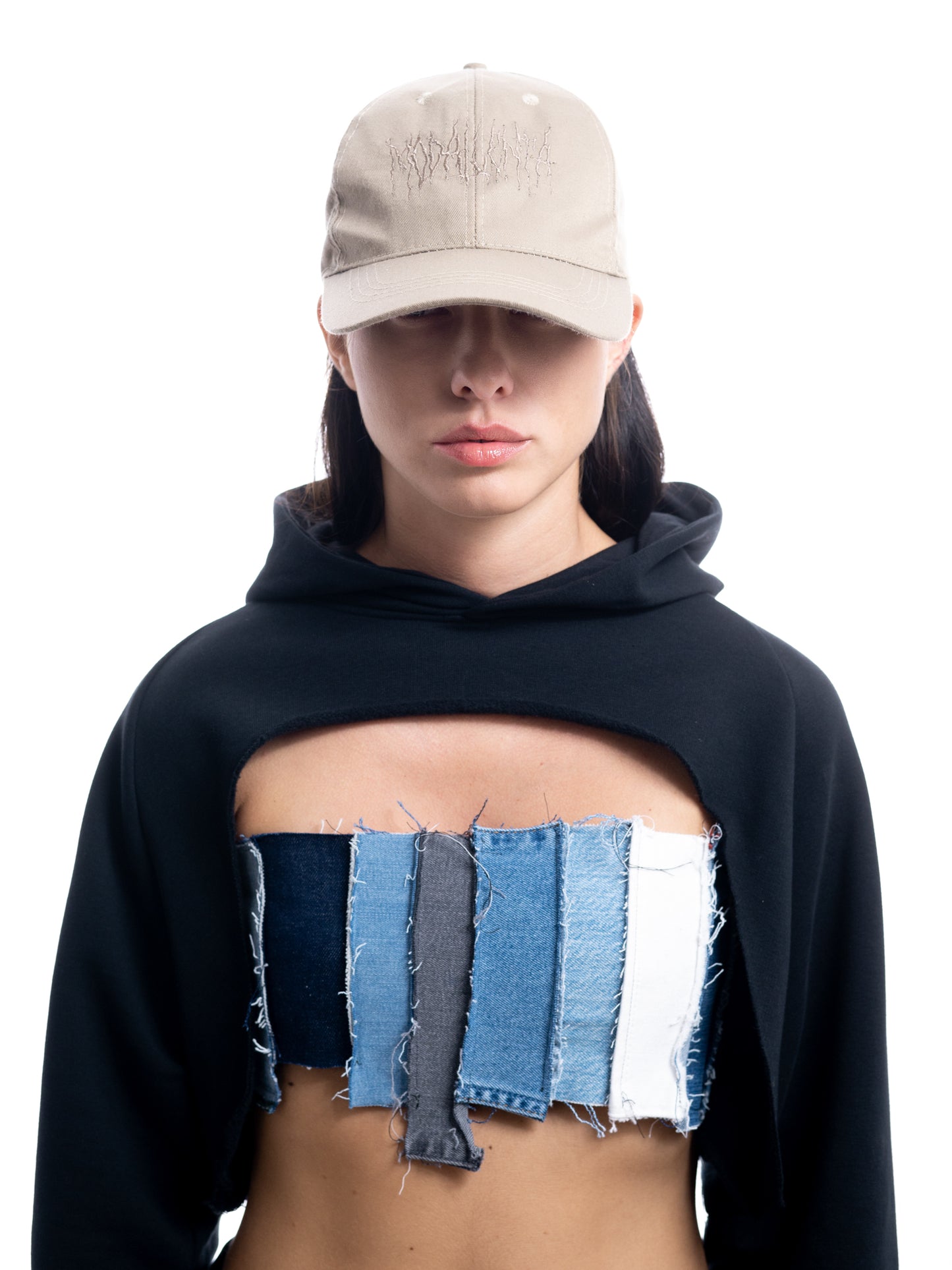 BB18 - CAPPELLO REGOLABILE
